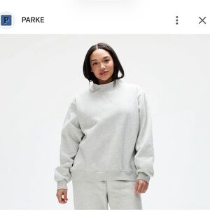 Dark grey parke mockneck